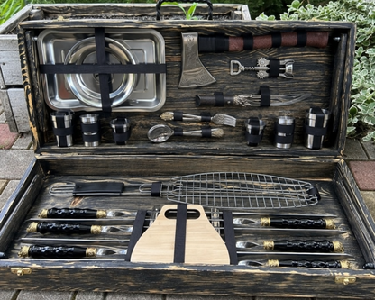 “KHAN” Skewer Set in a Wooden Case-Table