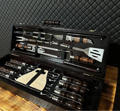 "EAGLE" Skewer Set in a Wooden Case