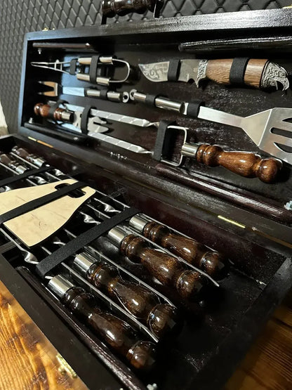 "EAGLE" Skewer Set in a Wooden Case